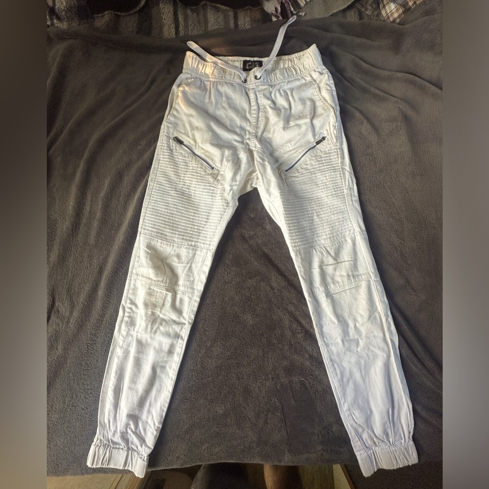 champs white joggers s/p